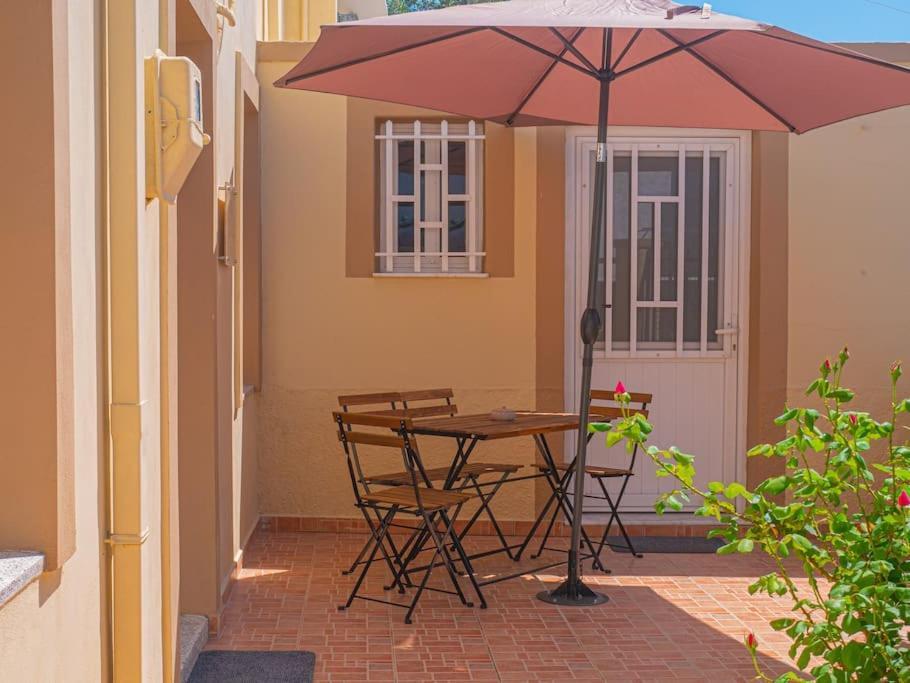 Peros Traditional House Apartment Haraki